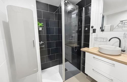 Escapade à Nice - T2 lumineux avec balcon & clim - Foto 5