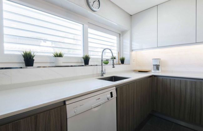 Sesimbra Stylish Villa by Homing - Photo 18