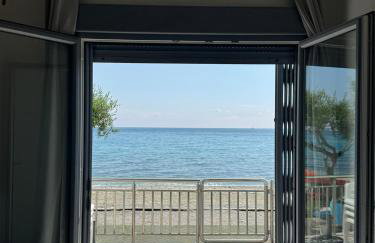 Beachfront Paradise - Foto 1