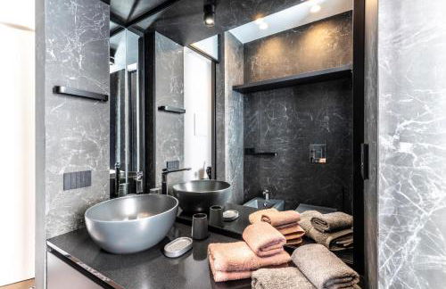 Vittoria's Luxury Apartment Cagliari - Photo 16