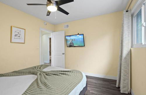 Dog Friendly Home Near the Beach with Grill, Fire Pit, Enclosed Backyard - Foto 21