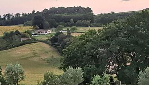 House on the hill, near Aubeterre-sur-dronne - Foto 4