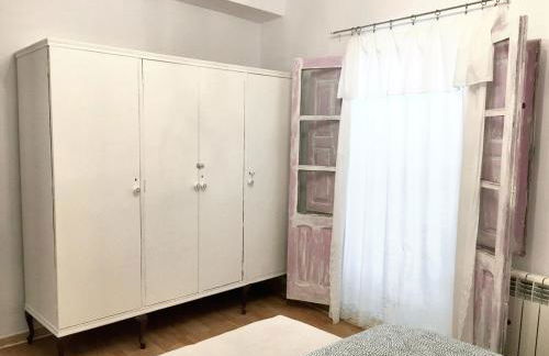 Charming House in El Poyo del Cid with Garden and Terrace - Foto 17