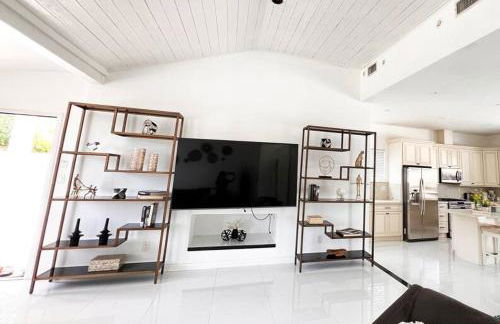 Luxury Oasis in Central Valley w Pool & Spa Topeka - Foto 6