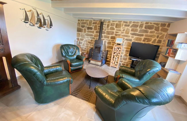 Holiday Home in Plogonnec Near Sandy Beaches - Foto 7