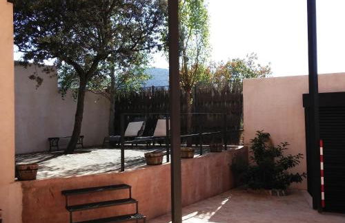 Cottage in Navas de Estena with Pool & Jacuzzi - Photo 11
