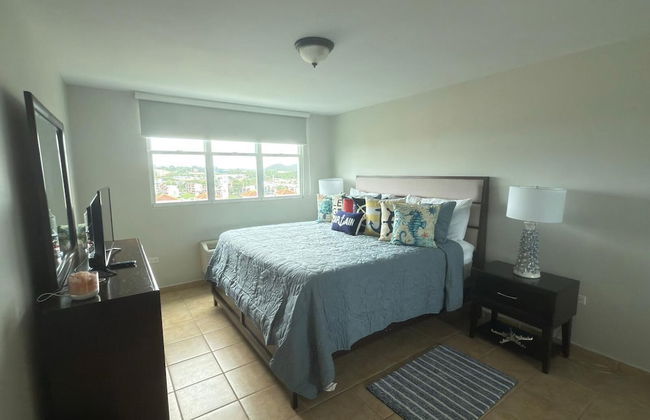 608 Ocean & Marina Views 3 Bed 2 Bath - Photo 3