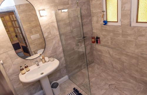 Entire Chalet Salamo 11 plus 1 Les Arcs Paradiski Jacuzzi - Photo 33