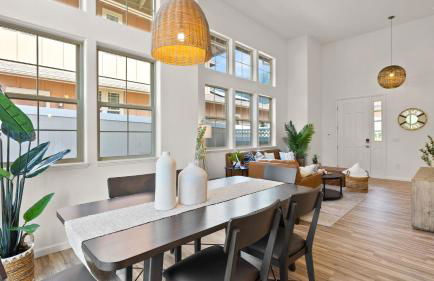 Sleeps 16 2 Homes Ocean Views Shared Pool Gym Near the Beach AvantStay - Foto 35