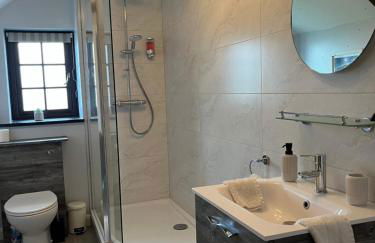 Maple & Beech Barns - Photo 45