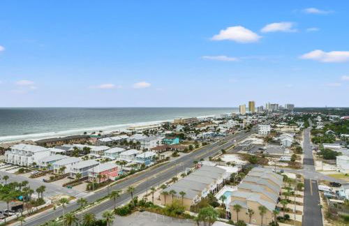 Escape to Sand Dollar Holler: Coastal Retreat, 3 Beds, 2.5 Baths, Sleeps 10! - Foto 42