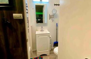 Fully Refurbished Container in Devore Heights, California, for Glamping Trips on Route 66 - Foto 20