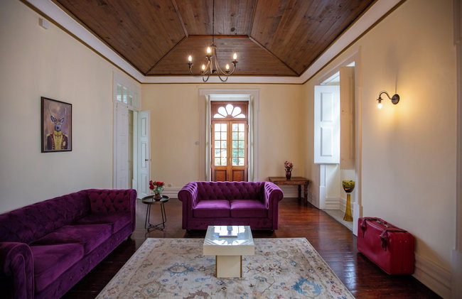 Casa dos Livros - Guest House - Photo 63