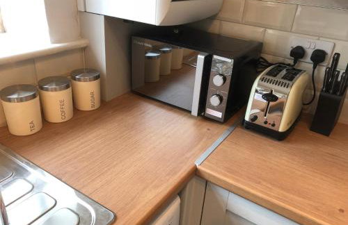 Durham 3 Bedroom House With Parking - Foto 16