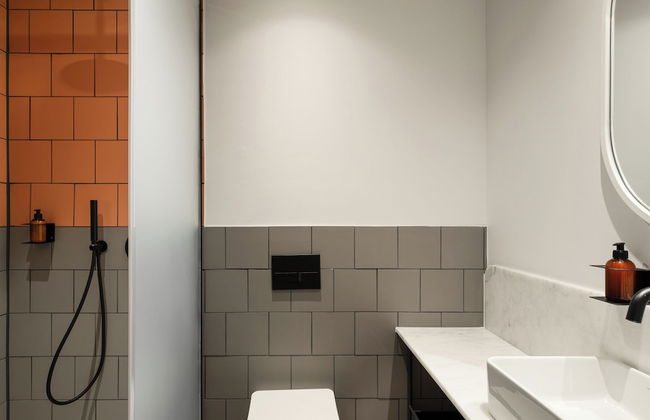 Zeus is Loose Hostel - Photo 57