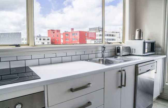 U Suites on Manners - Photo 31