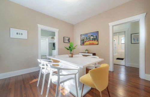 Historic & Cozy Bungalow by Downtown - Foto 3