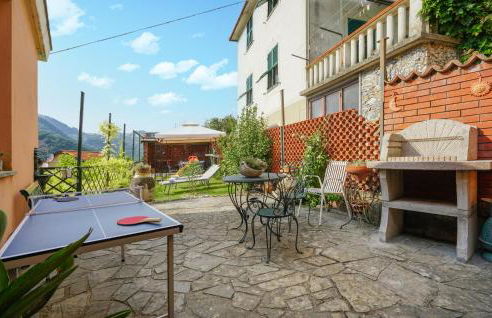3 Bedroom Amazing Apartment In Avegno - Foto 10