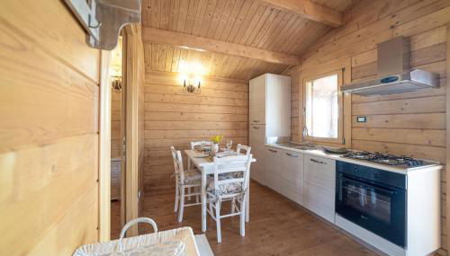 Cozy Home In Rodi Milici With Wifi - Foto 4