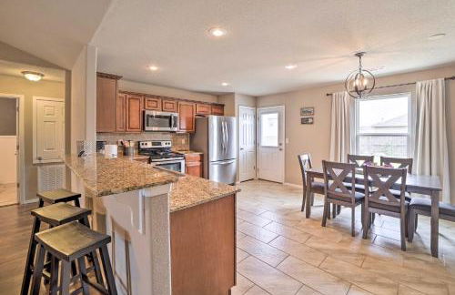 Family-Friendly Home about 16 Mi to Fayetteville - Foto 6