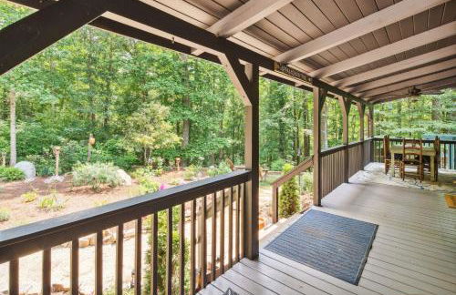 Pet-Friendly Lake Lure Cabin with Outdoor Oasis! - Foto 35