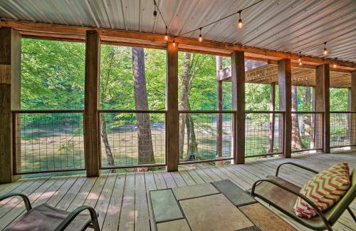 Crystal River Cabin with Scenic View and Fire Pit - Foto 1