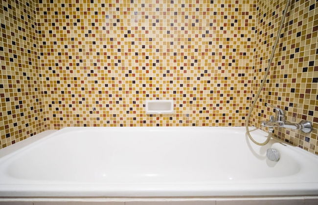 Spacious 3Br Apartment Connected To Cito Mall At Aryaduta Residence Surabaya - Photo 22