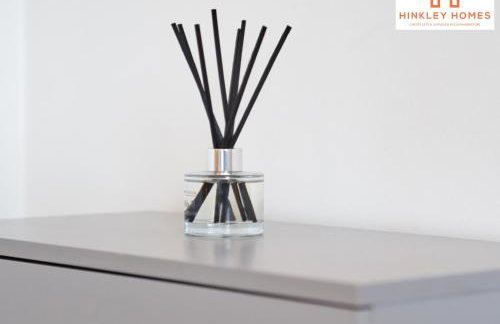 City Centre - Free Parking - HPC transport links - By Hinkley Homes Short Lets & Serviced Accommodation - Foto 33