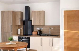 Modern 2BR JQ Apt Free Parking, Wi-Fi - Netflix - Foto 1