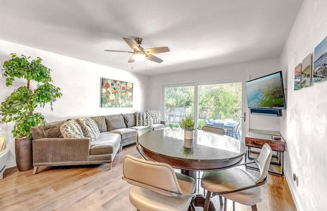 Pebble Beach Barking Seals - 5min Walk to the Beach! - Photo 24