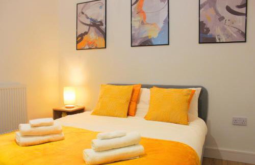 Two Bed Apartment - 20 minutes train into King Cross London - Perfect for families & contractors close to Royal Vet College & M25 Free Parking - Foto 1