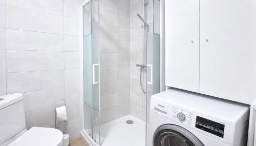 5 Mins to Train Station - Free Parking Space - Paris & DisneyLand - Cocon Pomponne - Foto 5, Shower