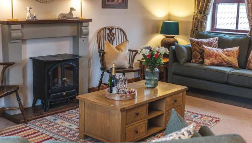 Beaver Cottage - Photo 4