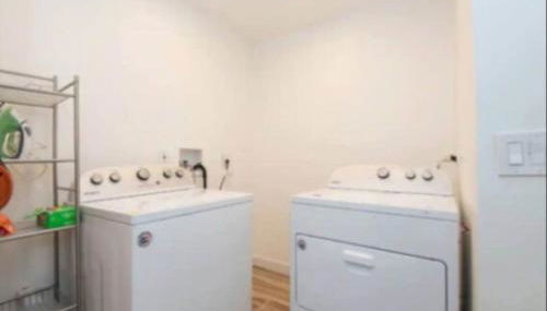 Charming 2BR Condo with Onsite Parking Included - Foto 3