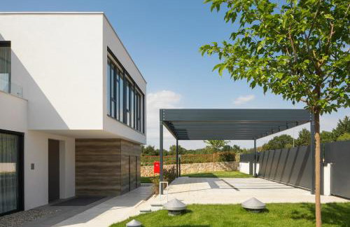 Design Villa Noble with Spa - Photo 33