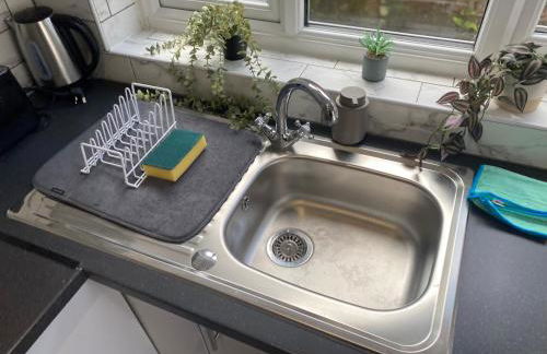 Stylish Home - Close to City Centre, Anfield Stadium - Free Parking - Foto 13