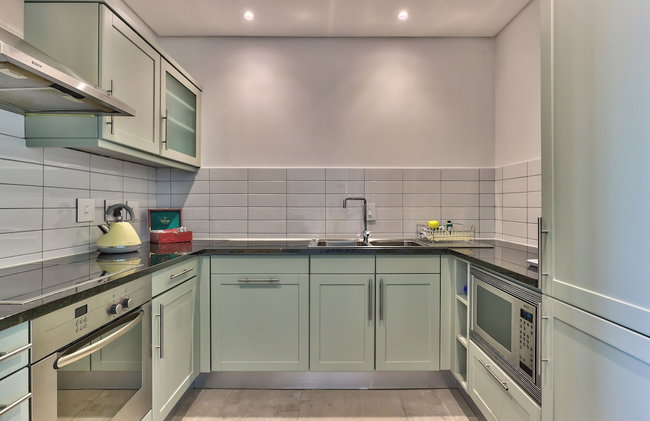 Two Bedroom Apartment - Fully Furnished and Design in V&a Marina Residential - Photo 13