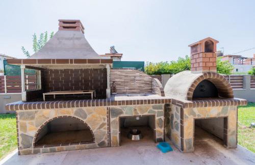 MiCasa Palace 1 - Photo 16