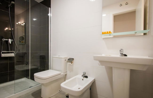 1 bed Superior Holidays2Malaga - Photo 14