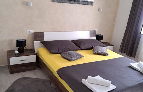 Iva apartman sa bazenom - Foto 27