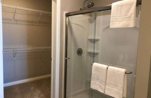 The City View Suite Garage Parking Top Floor! - Foto 14