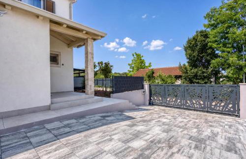 Villa Aria with heated Pool and Whirlpool - Happy Rentals - Foto 36