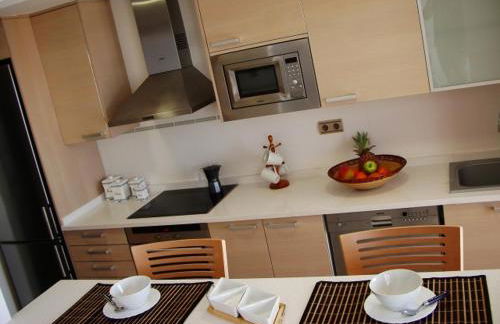 LUJOSO ATICO-DUPLEX FRENTE AL MAR - Photo 18