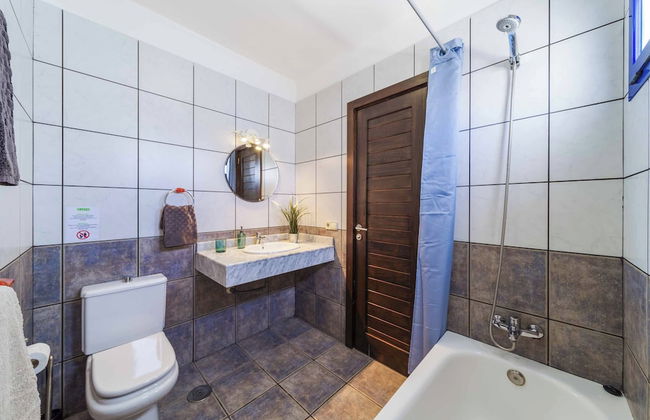 Villa Elizabeth Rubicon - Photo 17