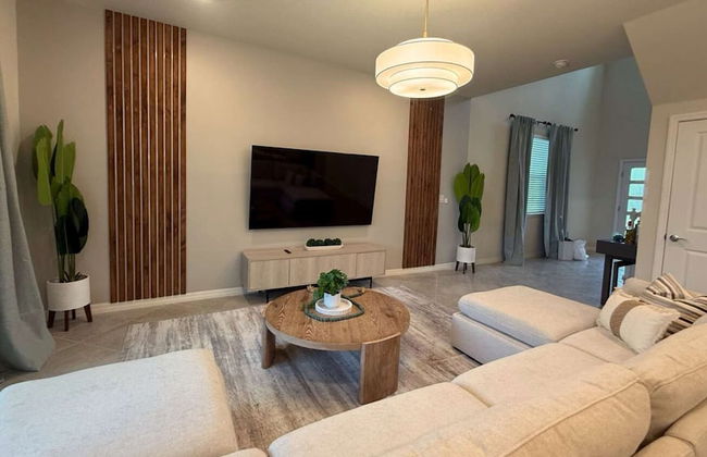 Upstay Family Home w Cinema Pool BBQ Clermont - Foto 1