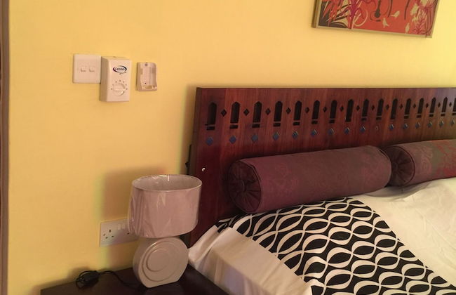 Bob Apartments - Photo 13