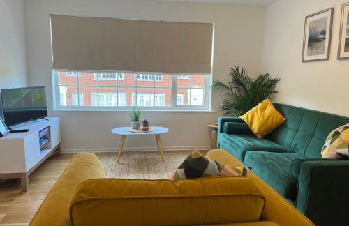 Holywood Halt - Foto 4