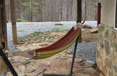 Charming Cabin with Incredible Mountain Views - Foto 40