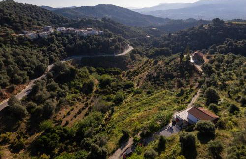 Iris Cretan Mountain Escape - Photo 1