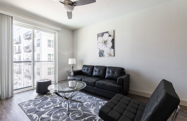 StayOvr at Legacy West - Windrose - Foto 69